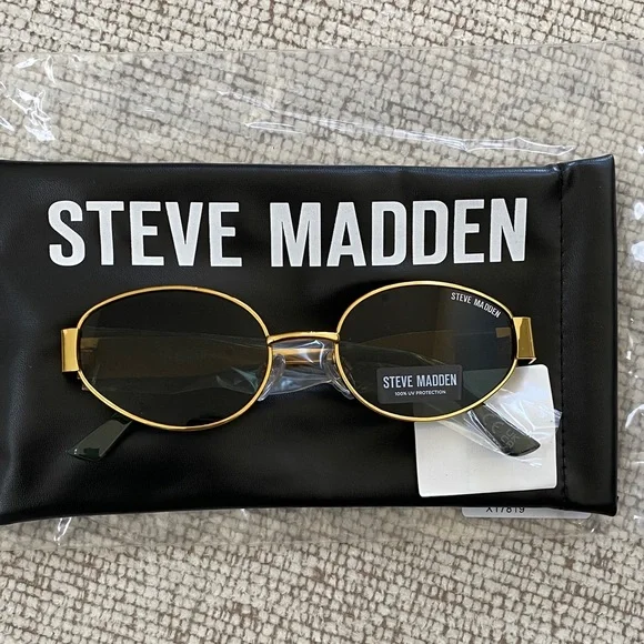 Steve Madden Gold and Black Misties Sunglasses - Picture 2 of 3